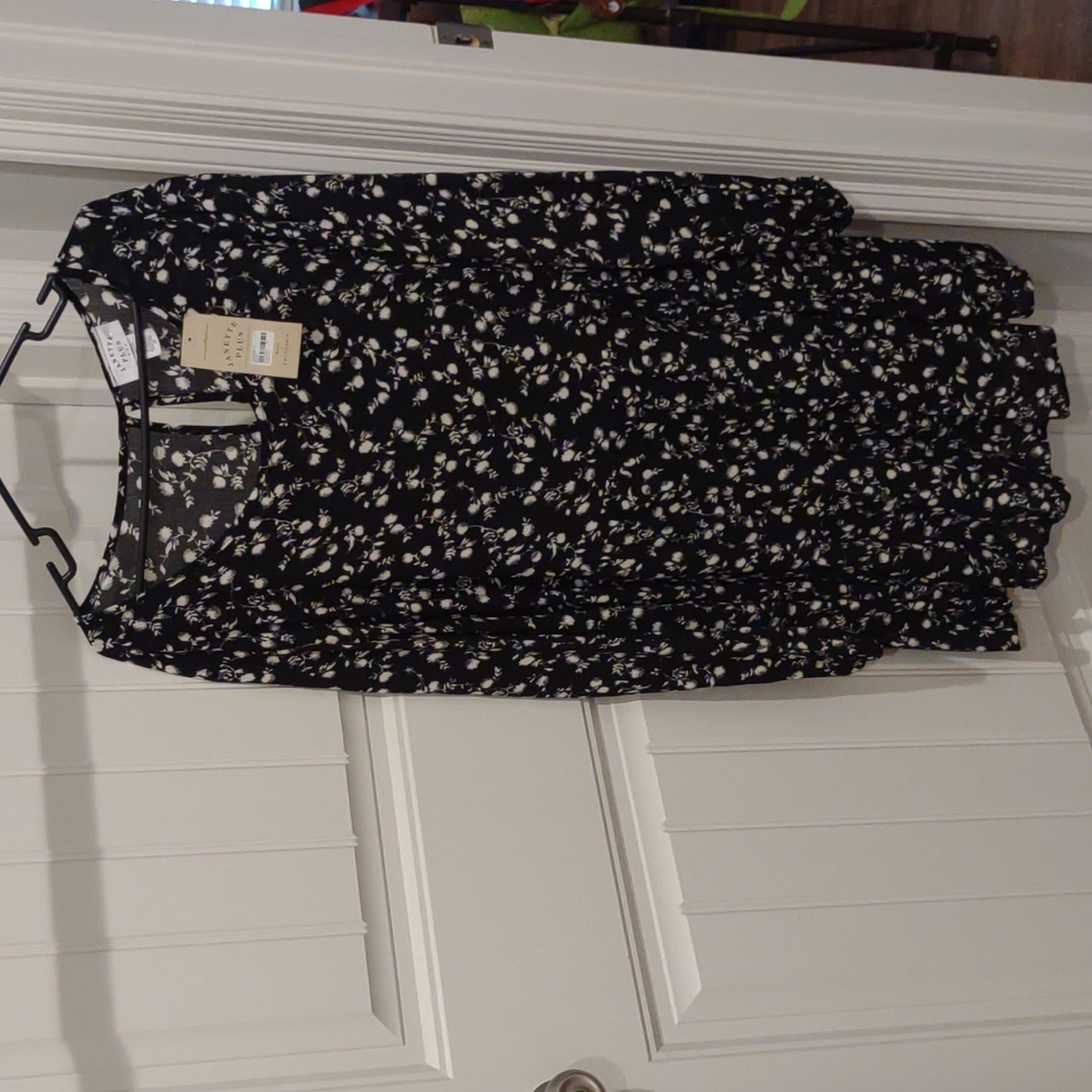 NWT Dress Long Sleeve with elastic bands